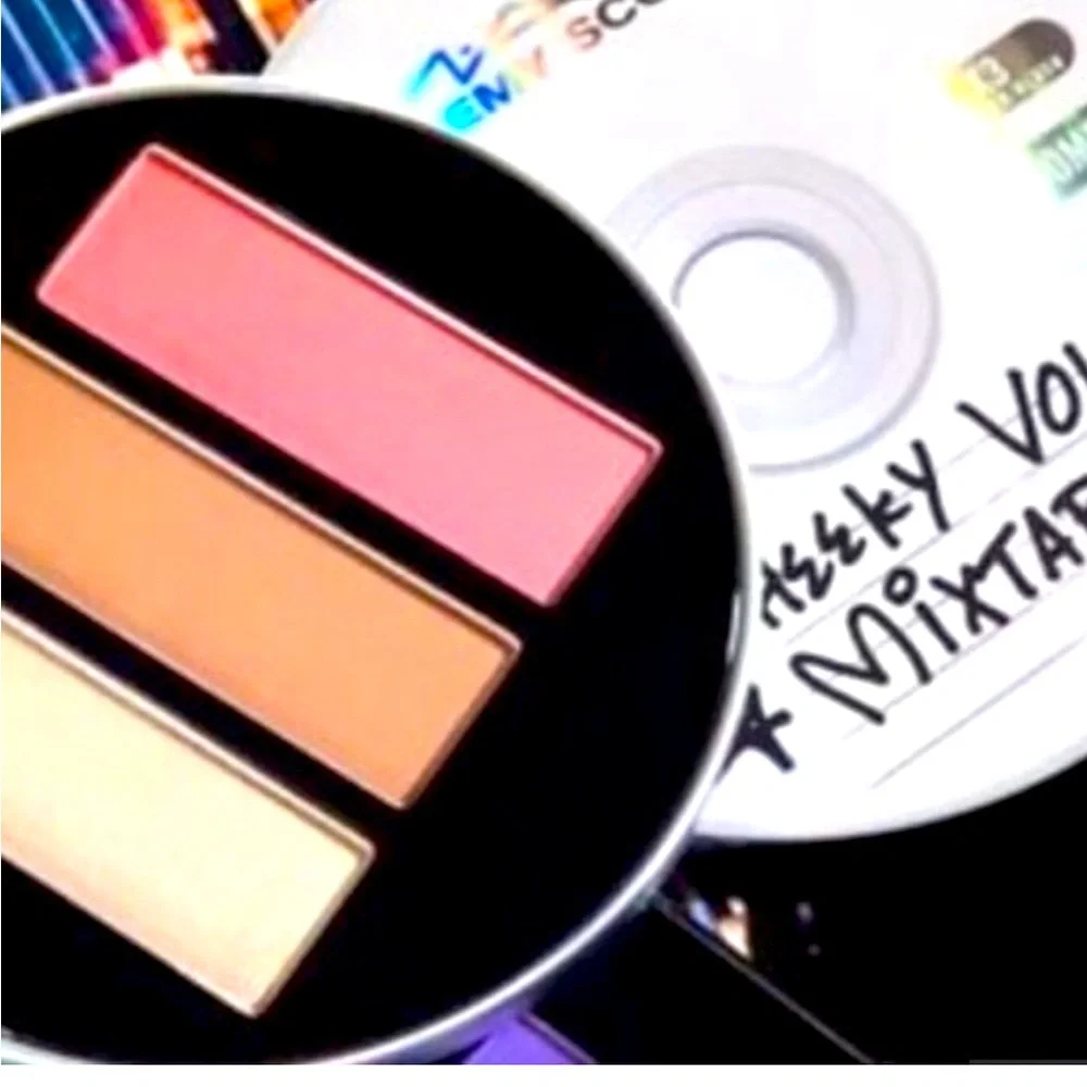 MAC Cosmetics Jeremy Scott Cheeky Vol. 1 Mixtape Blush Palette
